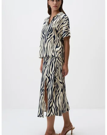 Fusta midi cu slit lateral si imprimeu, Alb fildes/Bleumarin