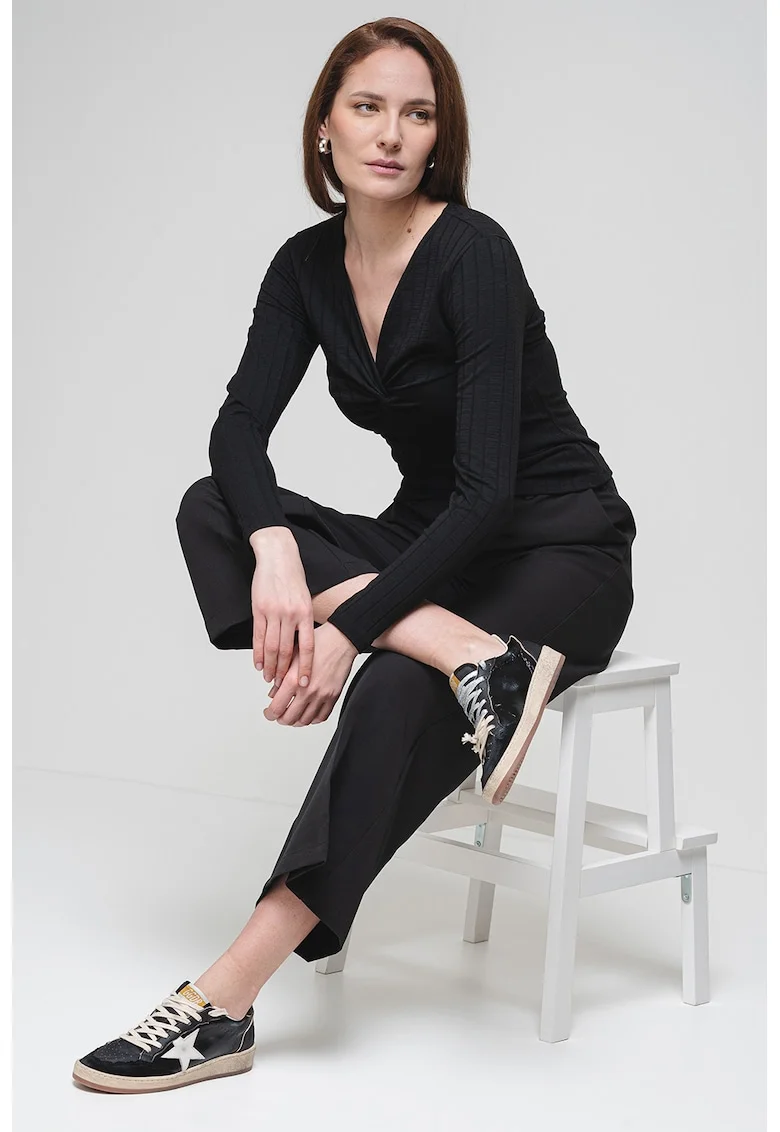 Bluza cu detaliu rasucit, Negru