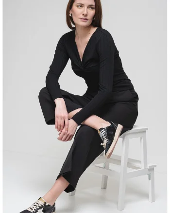 Bluza cu detaliu rasucit, Negru