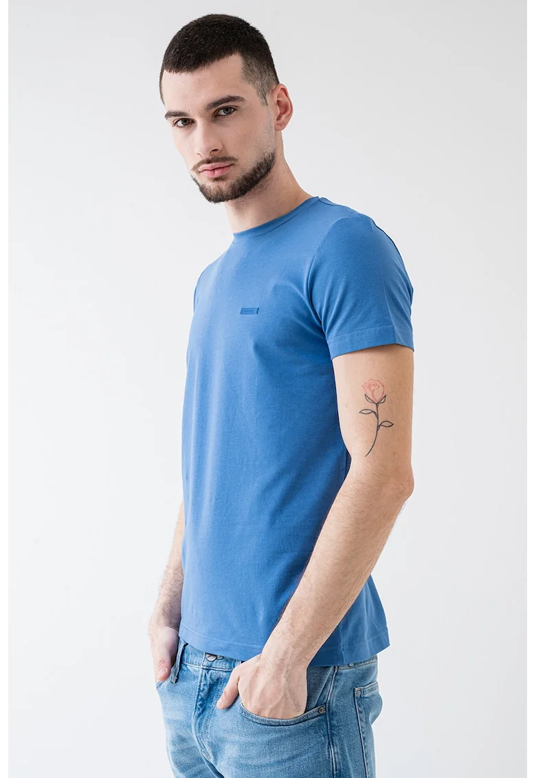 Tricou slim fit cu decolteu la baza gatului, Albastru deschis