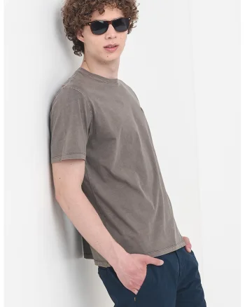 Tricou cu decolteu la baza gatului si logo, Verde feriga