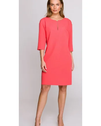 Rochie cu decupaj in forma de lacrima la decolteu,