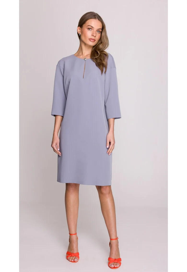 Rochie cu decupaj in forma de lacrima la decolteu,