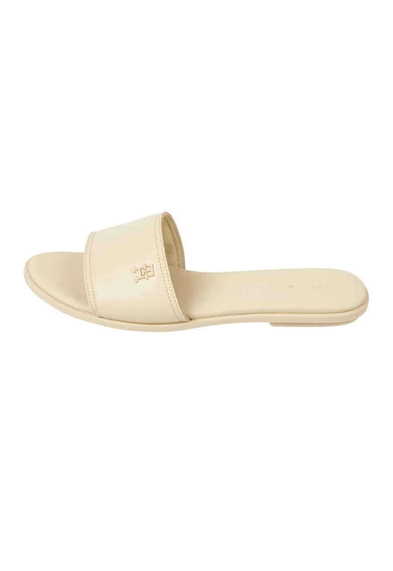 Papuci de piele, Bej