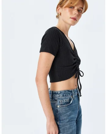 Tricou crop cu volane, Negru
