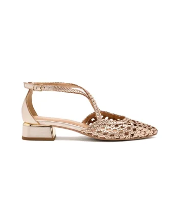 Pantofi din piele cu varf ascutit si model impletit, Auriu
