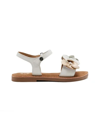 Sandale din piele cu aplicatii cu model floral, Alb