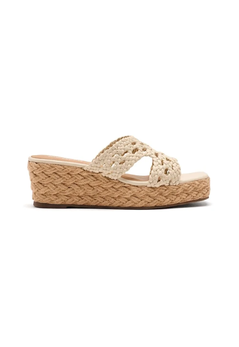 Papuci din piele cu talpa wedge si aspect crosetat, Alb murdar