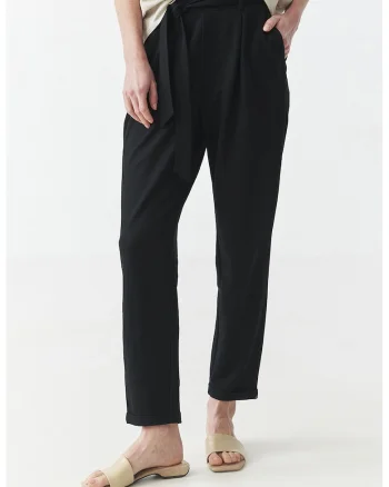 Pantaloni crop cu pliuri, Negru
