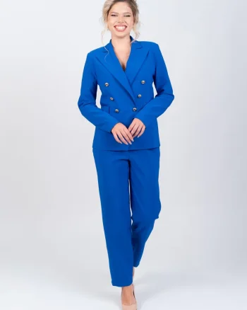 Sacou elegant cambrat prevazut cu doua randuri de nasturi si buzunare laterale