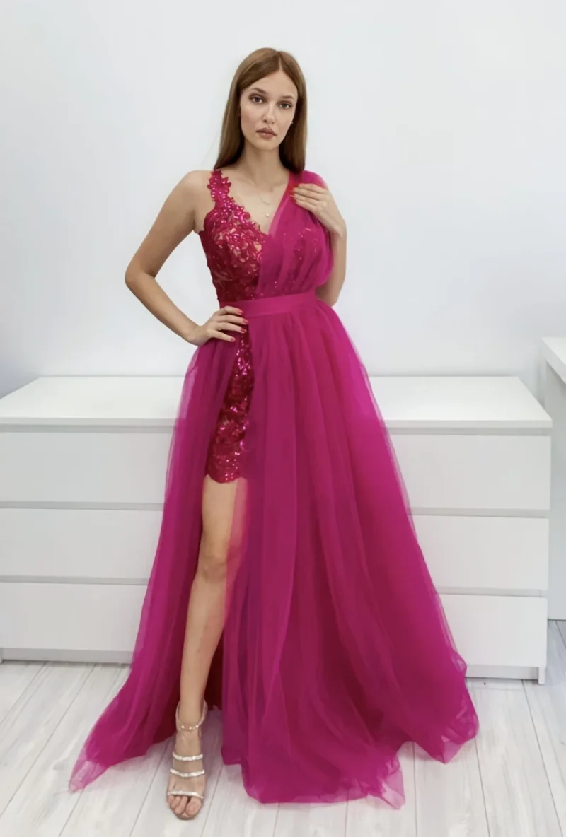Rochie lunga din tull cu slit pe picior