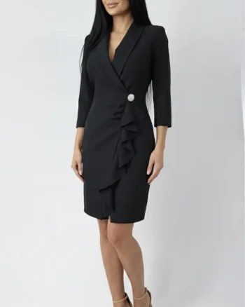 Rochie tip sacou neagra prevazuta cu volanase