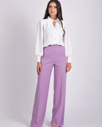 Pantaloni evazati cu talie inalta de culoare lila