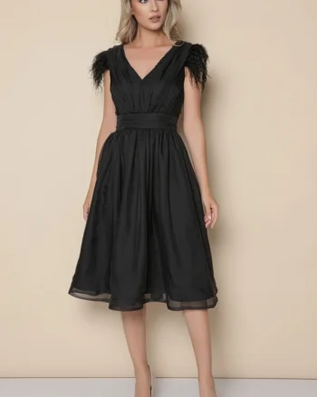 Rochie eleganta cu croi in clos confectionata din voal negru