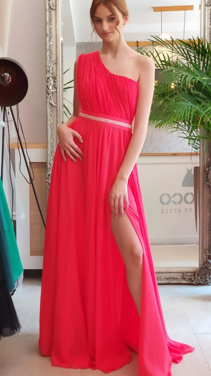 Rochie de ocazie lunga din voal rosu corai