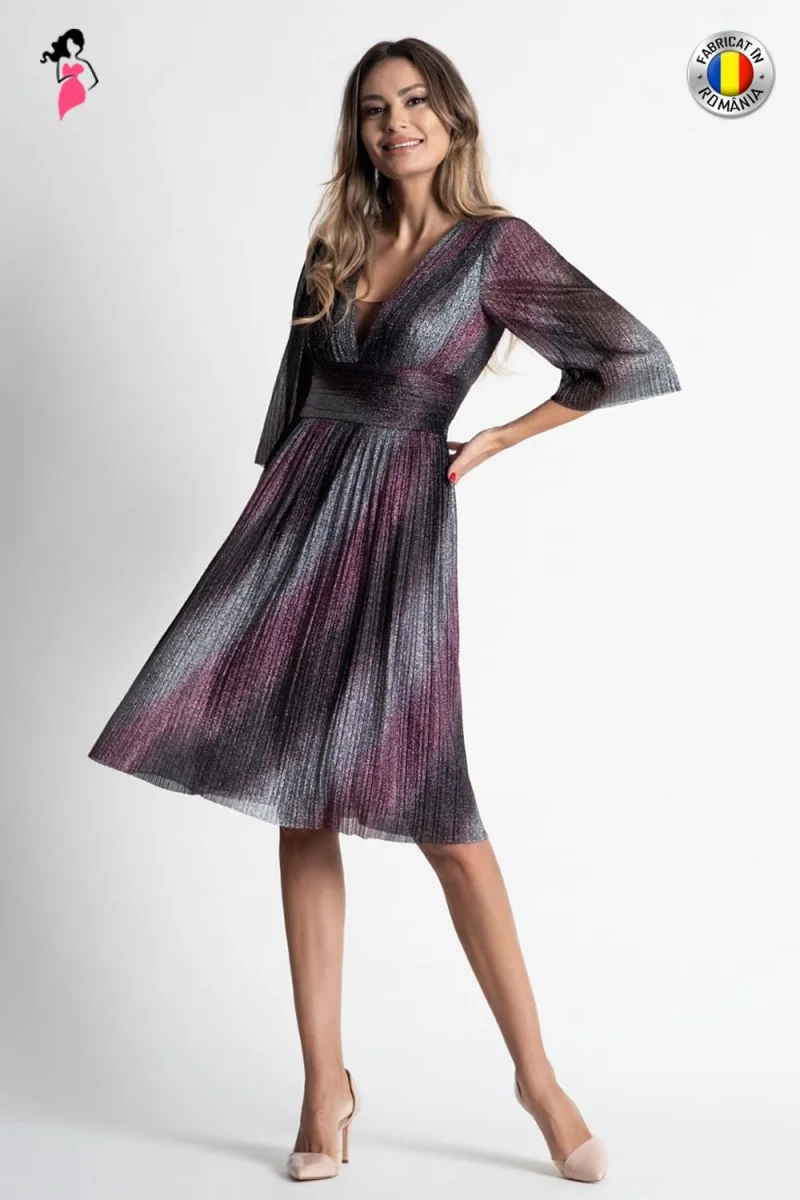 Rochie Xara de ocazie din lurex plisat gri cu roz