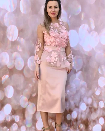Rochie eleganta din tafta roz prafuit cu broderie florala 3D in partea superioara