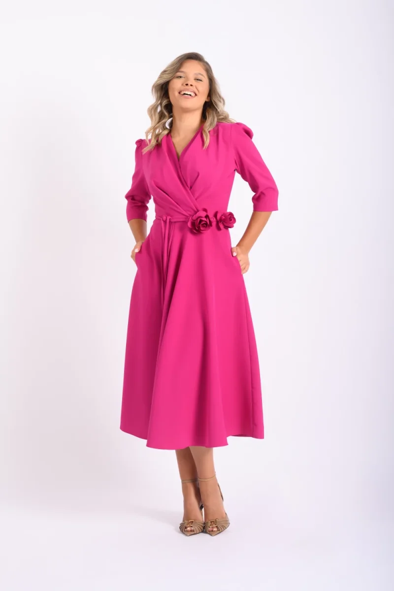 Rochie eleganta fucsia cu croiala in clos si lungime midi