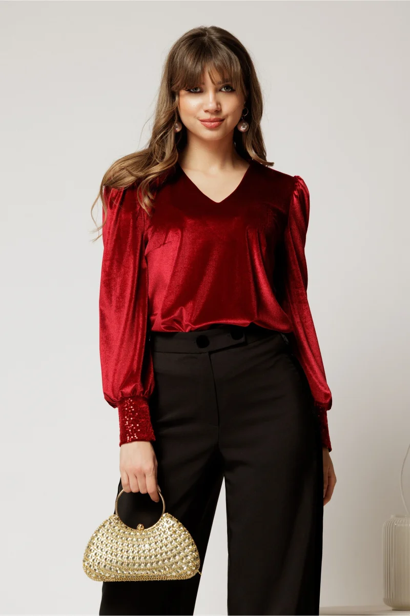 Bluza DY Fashion din catifea bordo cu mansete din paiete si decolteu in V