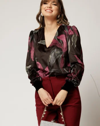 Bluza DY Fashion din catifea cu imprimeu mov si decolteu in V