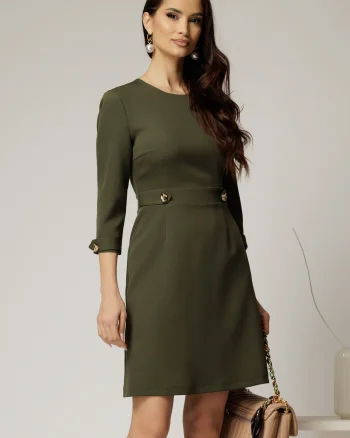 Rochie DY Fashion scurta kaki cu nasturi decorativi pe talie si maneci