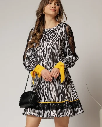 Rochie scurta zebra print din satin cu detalii galbene