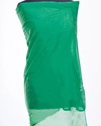 Esarfa verde, dreptunghiulara, alungita in colturi, din bumbac si matase