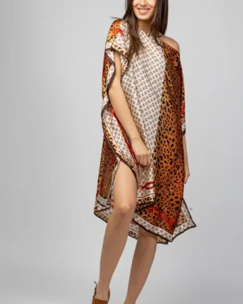 Rochie de plaja tip poncho din matase imprimat cu model animal print pe fond caramiziu