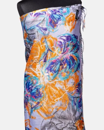 Esarfa cashmere cu fir din lurex, flori stilizate pe fond lila