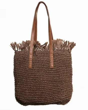 Geanta shopper impletita cu manere din piele ecologica si franjuri decorativi in partea de sus, maro