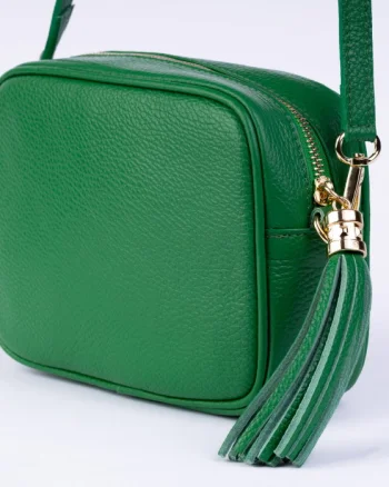Geanta crossbody verde din piele naturala, cu ciucure din piele