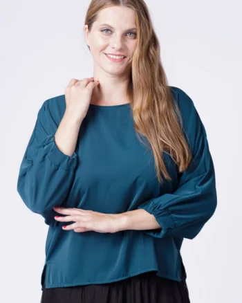 Bluza turcoaz inchis larga cu nasturei pe spate si maneci fluture