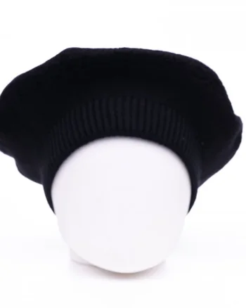Bereta neagra cu model tricotaj cu braduti, din lana
