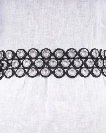 Centura flexibila cu cercuri metalice argintii de 1 cm cu pietricele stralucitoare