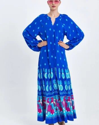 Rochie camasa cu imprimeu, pe fond albastru, din vascoza