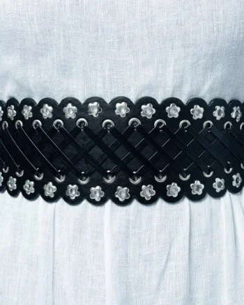 Centura corset lata din piele ecologica cu tinte metalice argintii in forma de floare si insertii