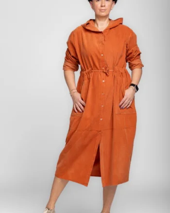 Rochie camasa din catifea reiata cu gluga si siret in talie, caramizie
