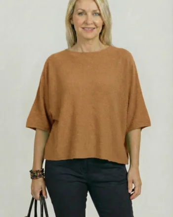Pulover versatil cu maneca fluture din vascoza, camel