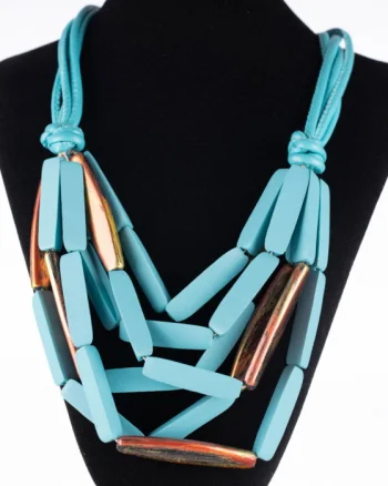 Colier multicolor din lemn albastru  mat
