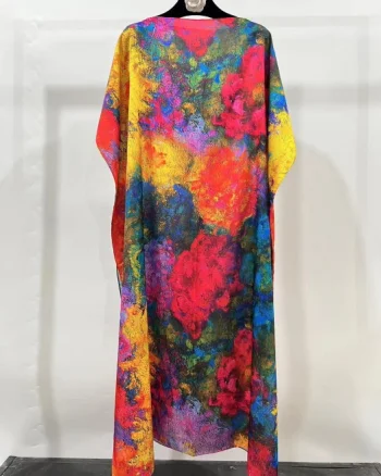 Rochie de plaja lunga tip poncho din matase cu peisaj cu gradini stilizate multicolore