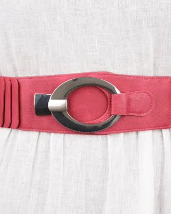 Curea elastica cu solzi din piele ecologica fucsia de 6 cm latime cu catarama ovala argintie