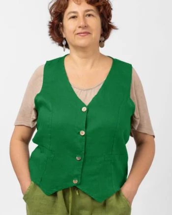 Vesta trendy din in cu colturi si nasturi de lemn, verde