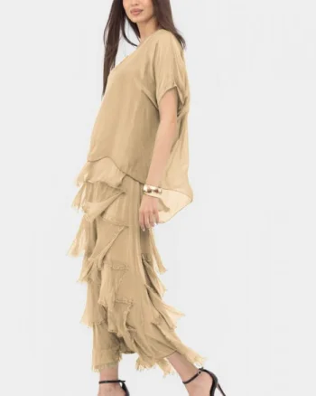 Rochie camel deschis din matase si vascoza cu  volane franjurate suprapuse