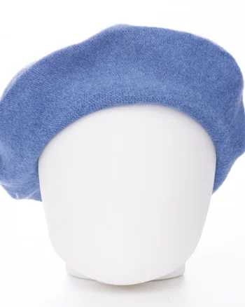 Bereta frantuzeasca albastru pastel din stofa de lana