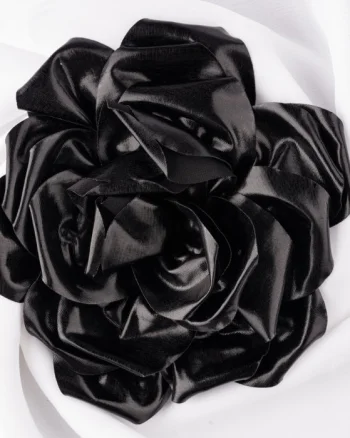 Brosa floare cu diametru de 15 cm, cu clips pentru par, negru metalizat