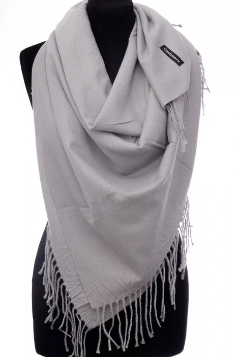 Esarfa gri patrata din material gros tip cashmere