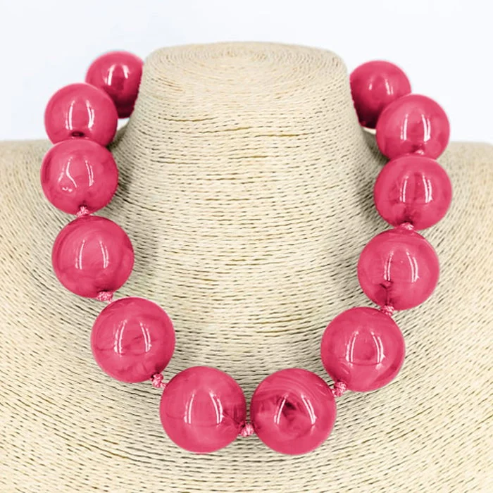 Colier scurt in stil retro, cu bile mari fucsia