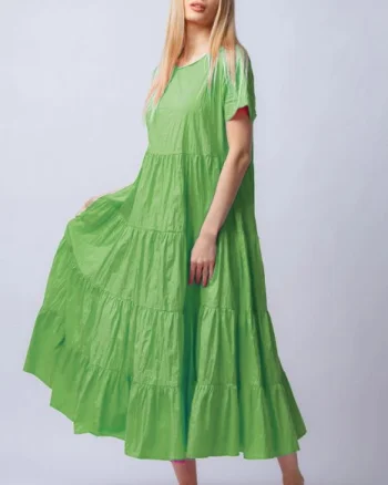 Rochie lunga verde deschis cu patru volane