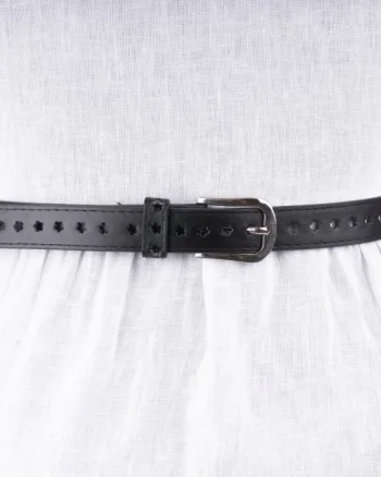 Curea neagra de 2.5 cm cu flori decupate, din piele ecologica cu catarama metalica argintie
