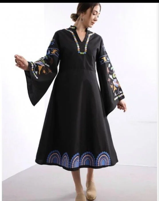 Rochie neagra din poplin de bumbac, cu maneci ample si broderie